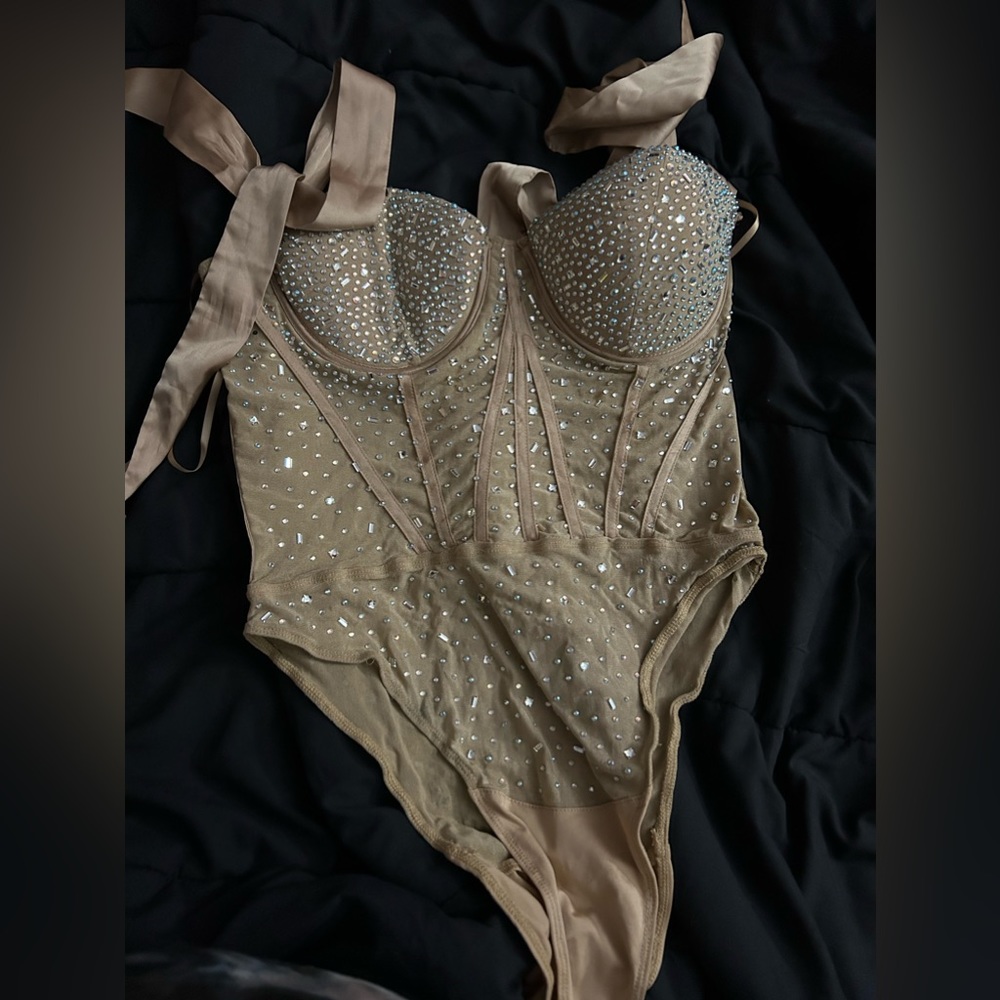 Women body suit